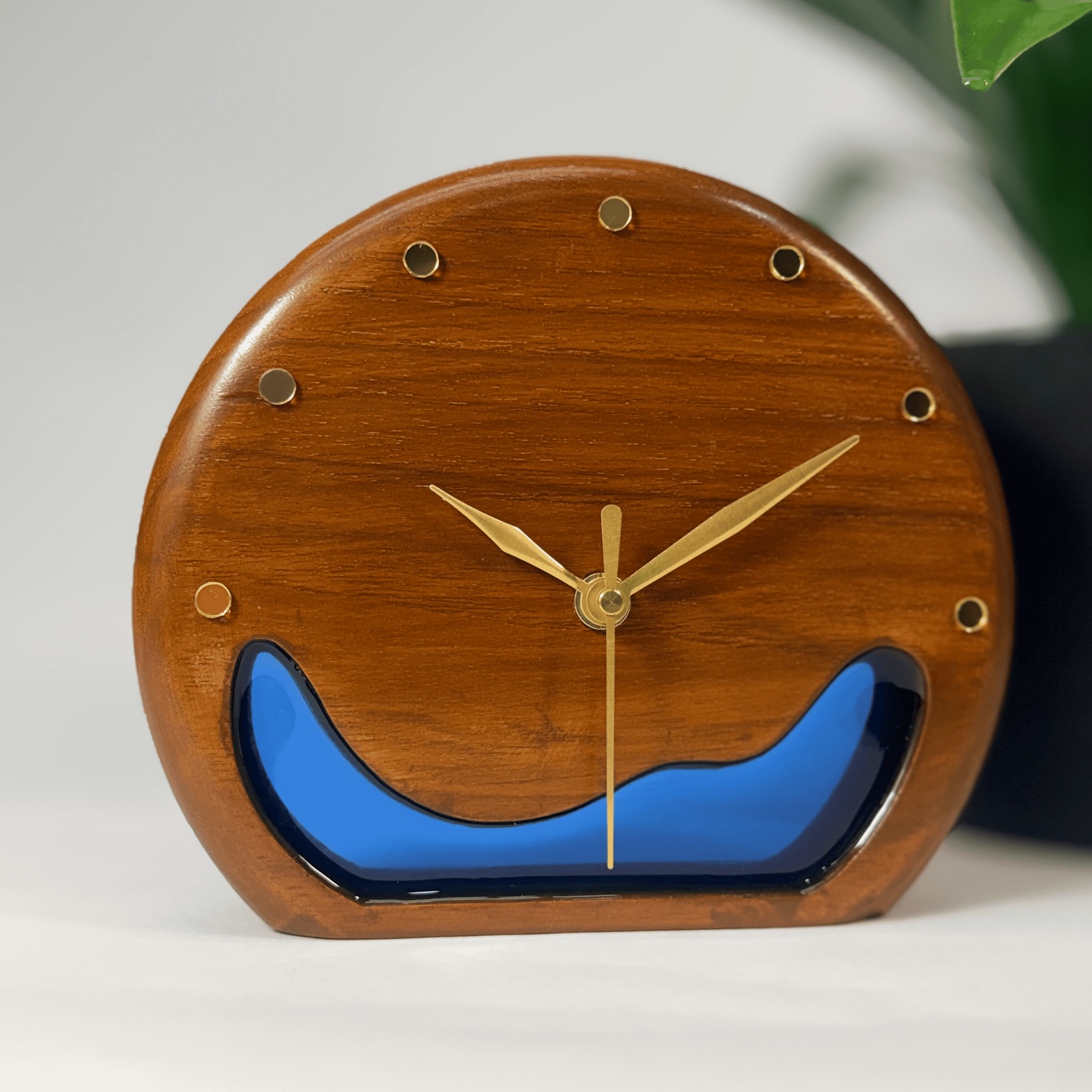 MKL Resin Arts – 7″ Teak Wood Resin Tabletop Clock