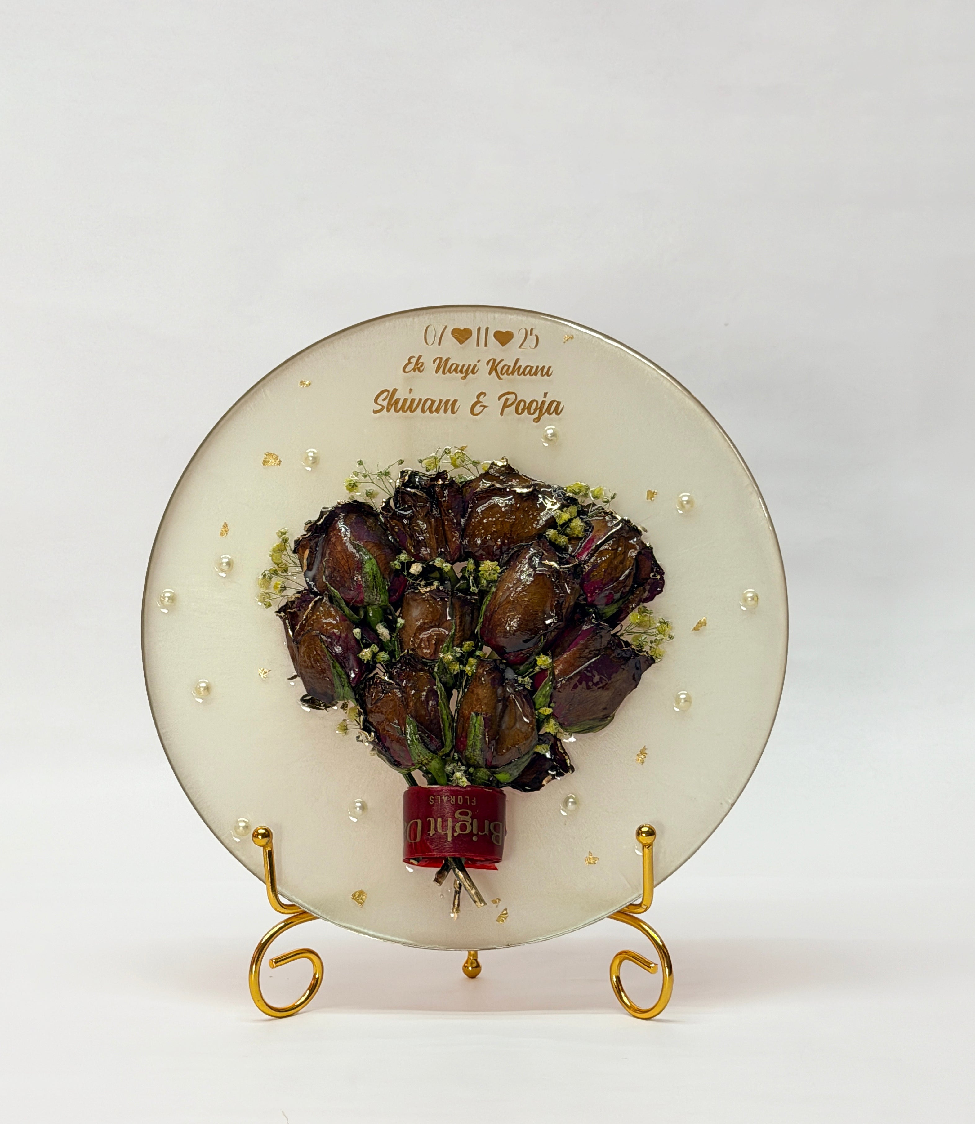 MKL Resin Arts Personalized Wedding Resin Frame – Handmade Floral Keepsake, 10-Inch with Stand