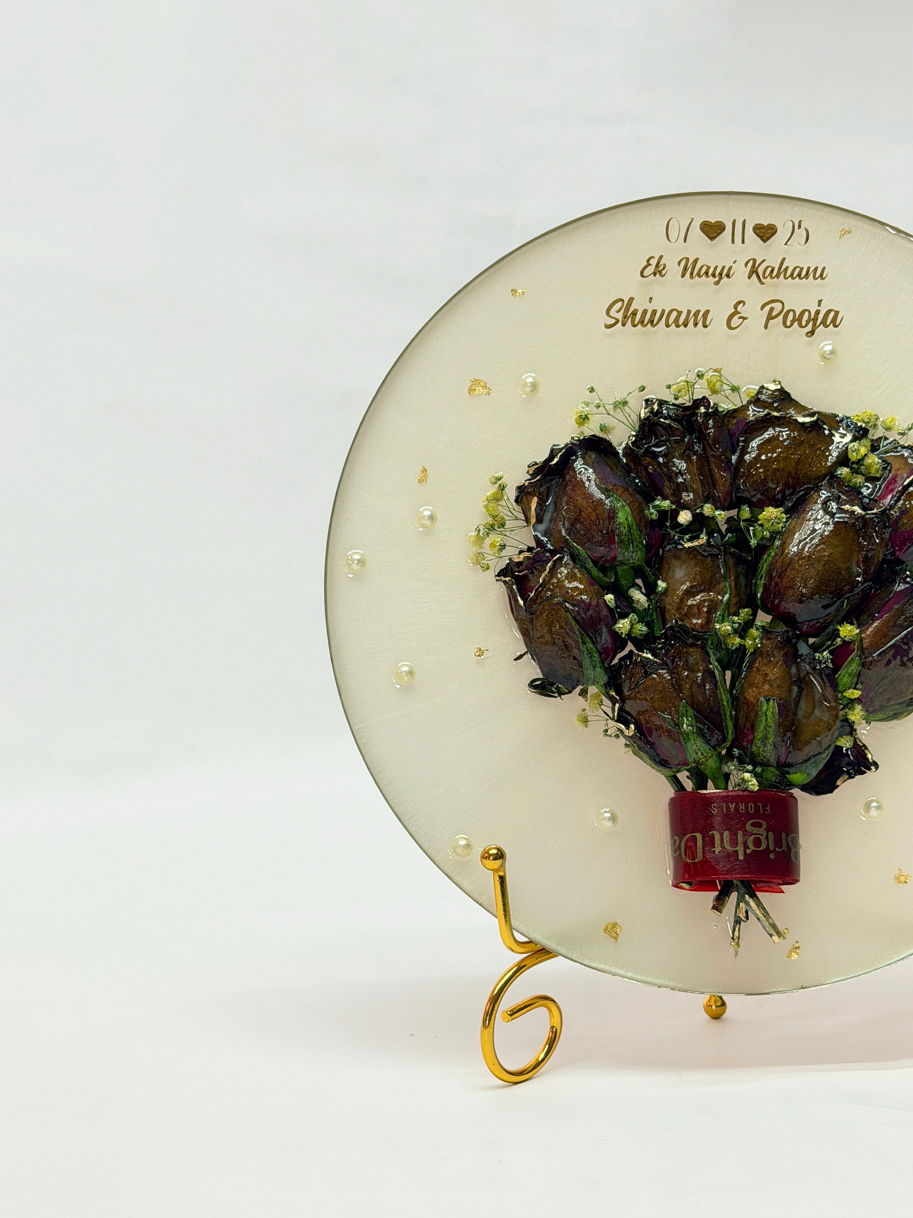 MKL Resin Arts Personalized Wedding Resin Frame – Handmade Floral Keepsake, 10-Inch with Stand