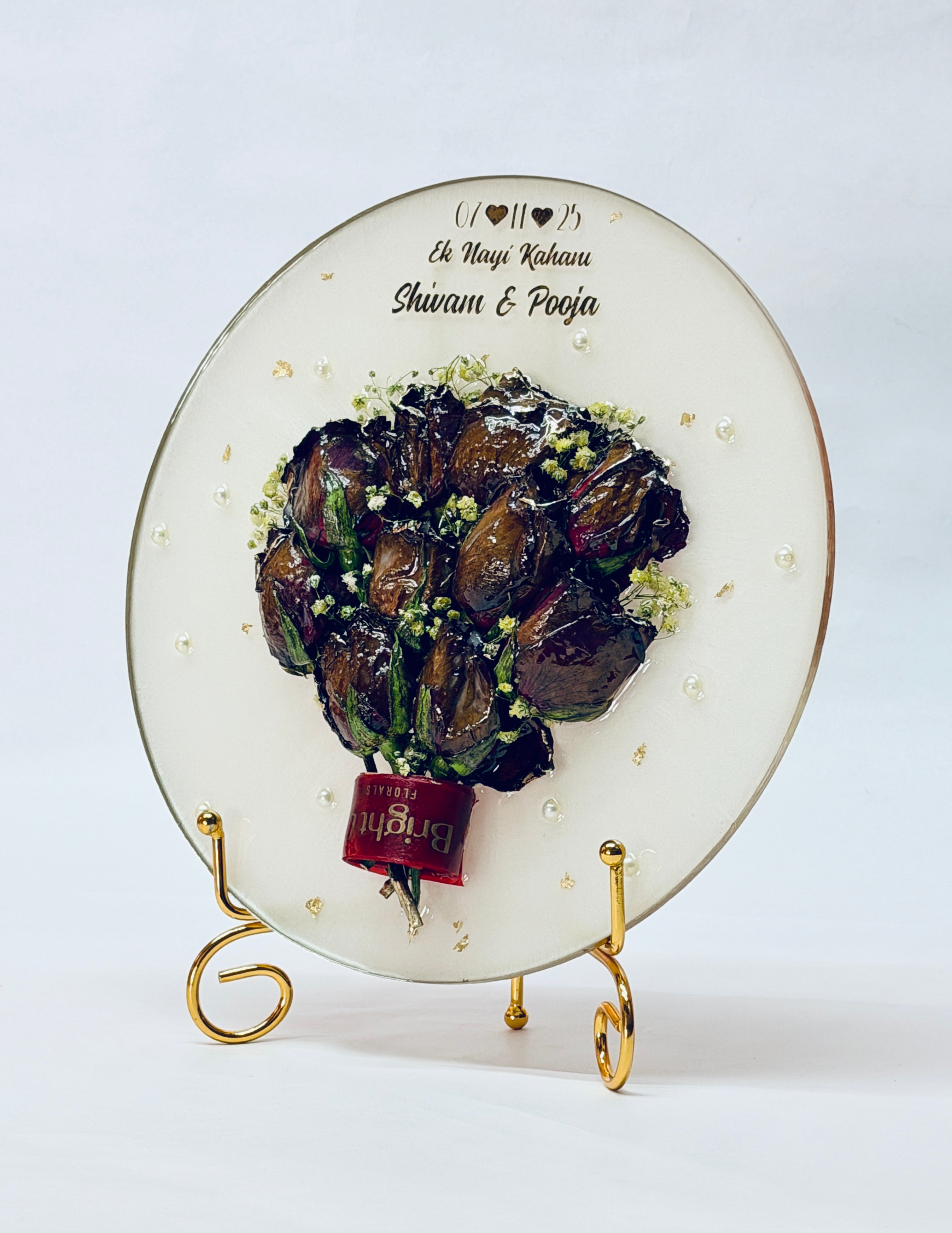 MKL Resin Arts Personalized Wedding Resin Frame – Handmade Floral Keepsake, 10-Inch with Stand